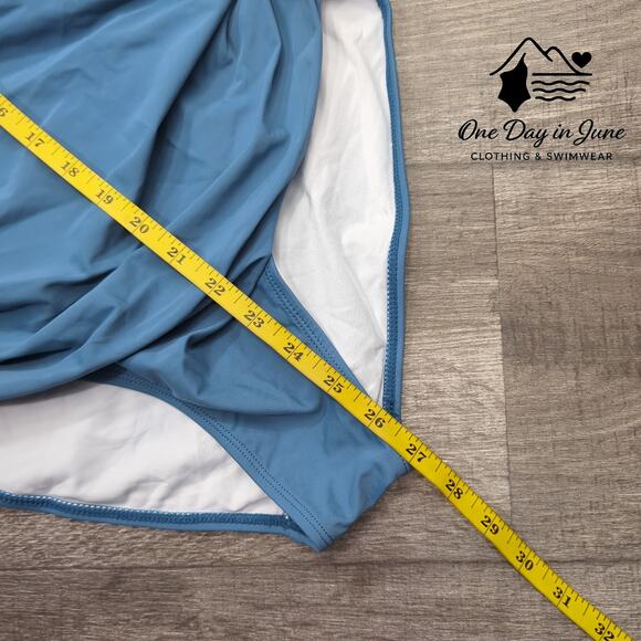 Eomenie Cross Front Tie Back Cut Out One Piece Swimsuit Size M - Picture 6 of 7